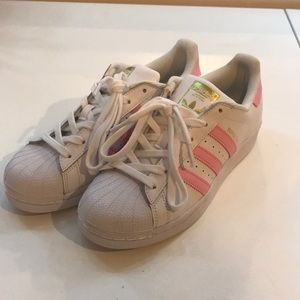 Adidas superstar in pink